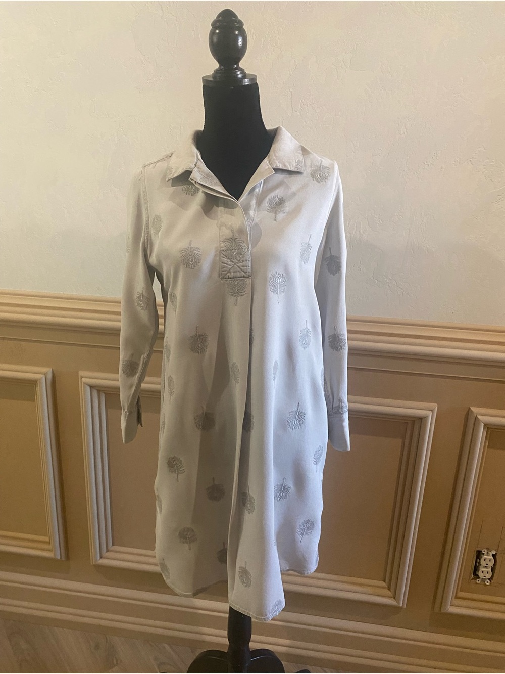 Soft Surroundings Light Gray Shirt Dress - Embroidered embellishments